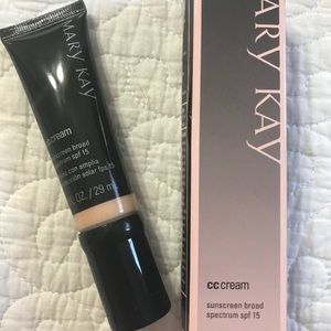 Mary Kay CC Cream Sunscreen Broad Spectrum SPF 15